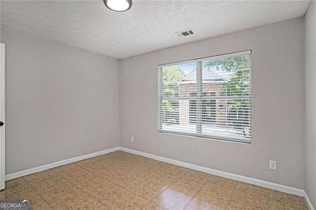 2102 Par Three Way Property Photo 8
