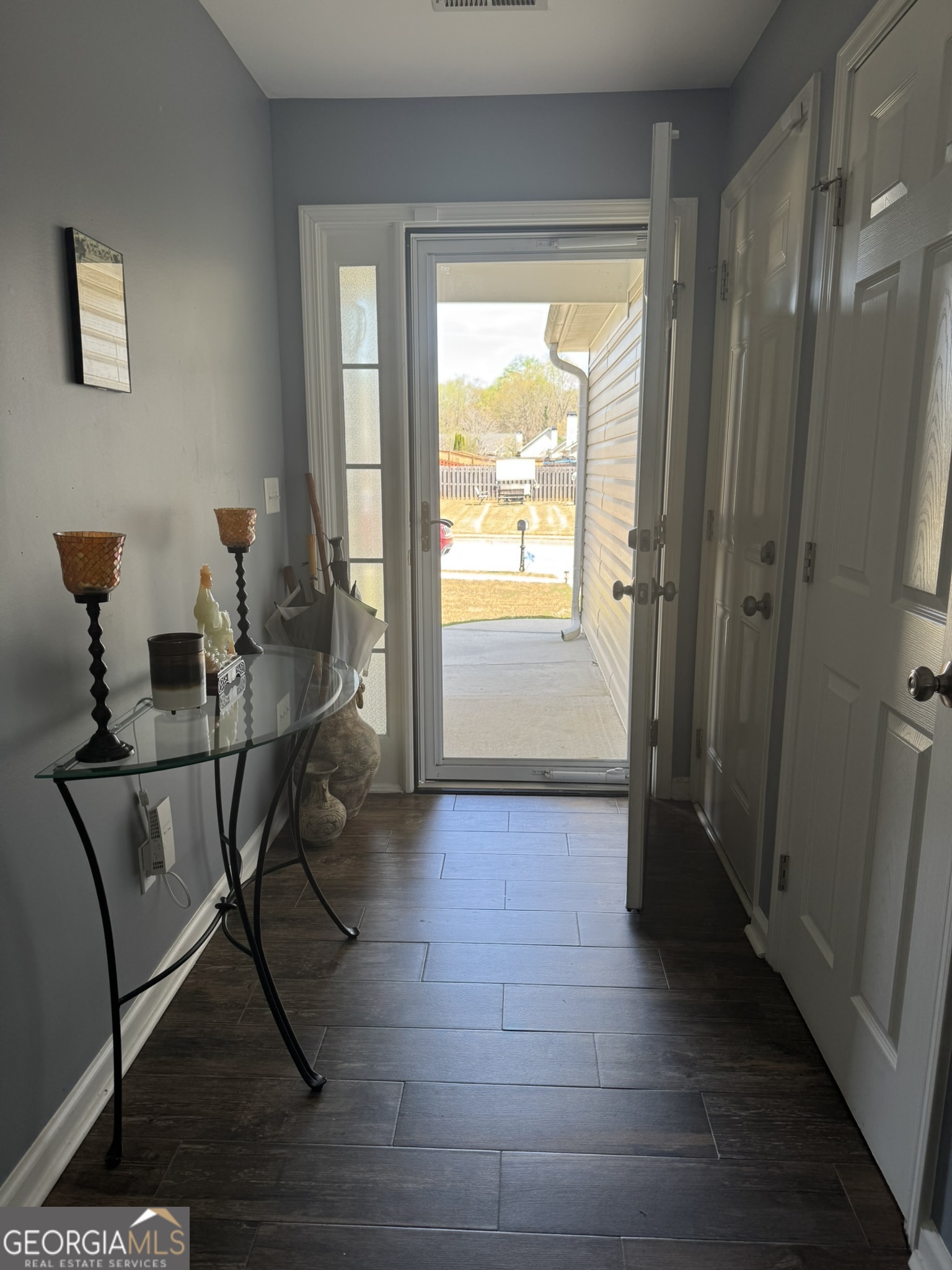 584 The Boulevard Property Photo 7