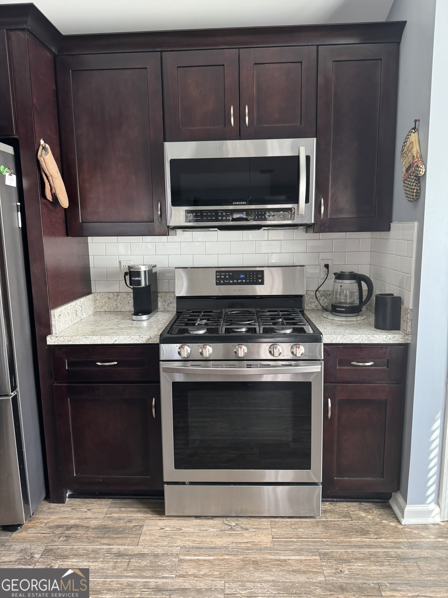 584 The Boulevard Property Photo 20