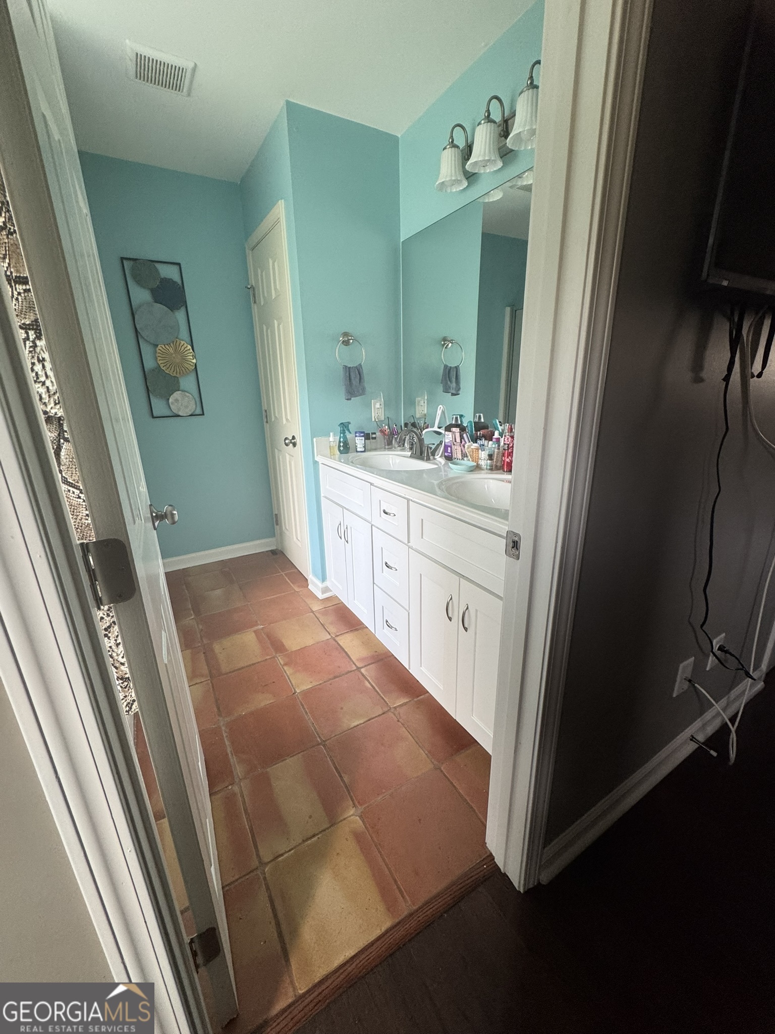 584 The Boulevard Property Photo 29