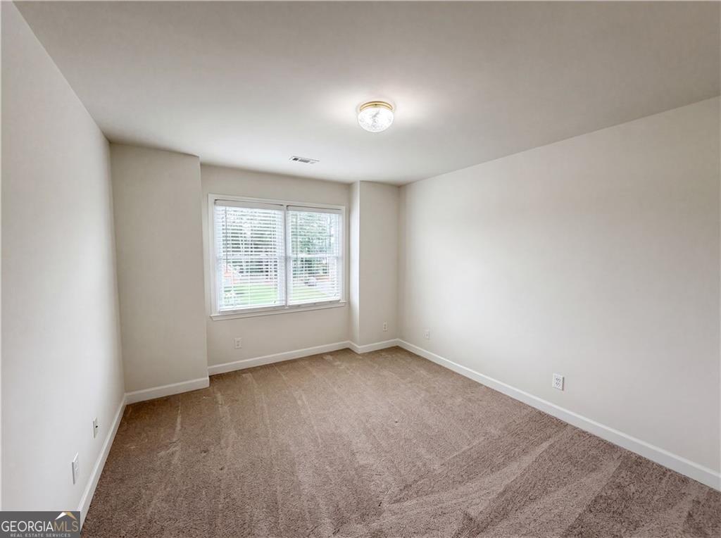 909 Mendenhall Way Property Photo 16