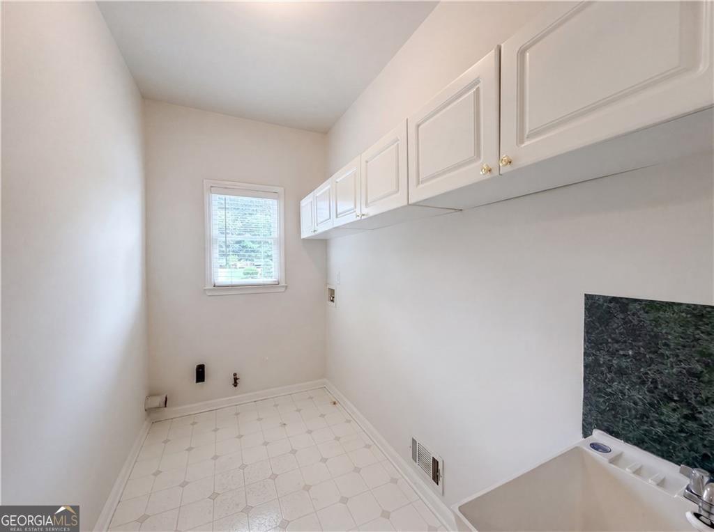 909 Mendenhall Way Property Photo 21