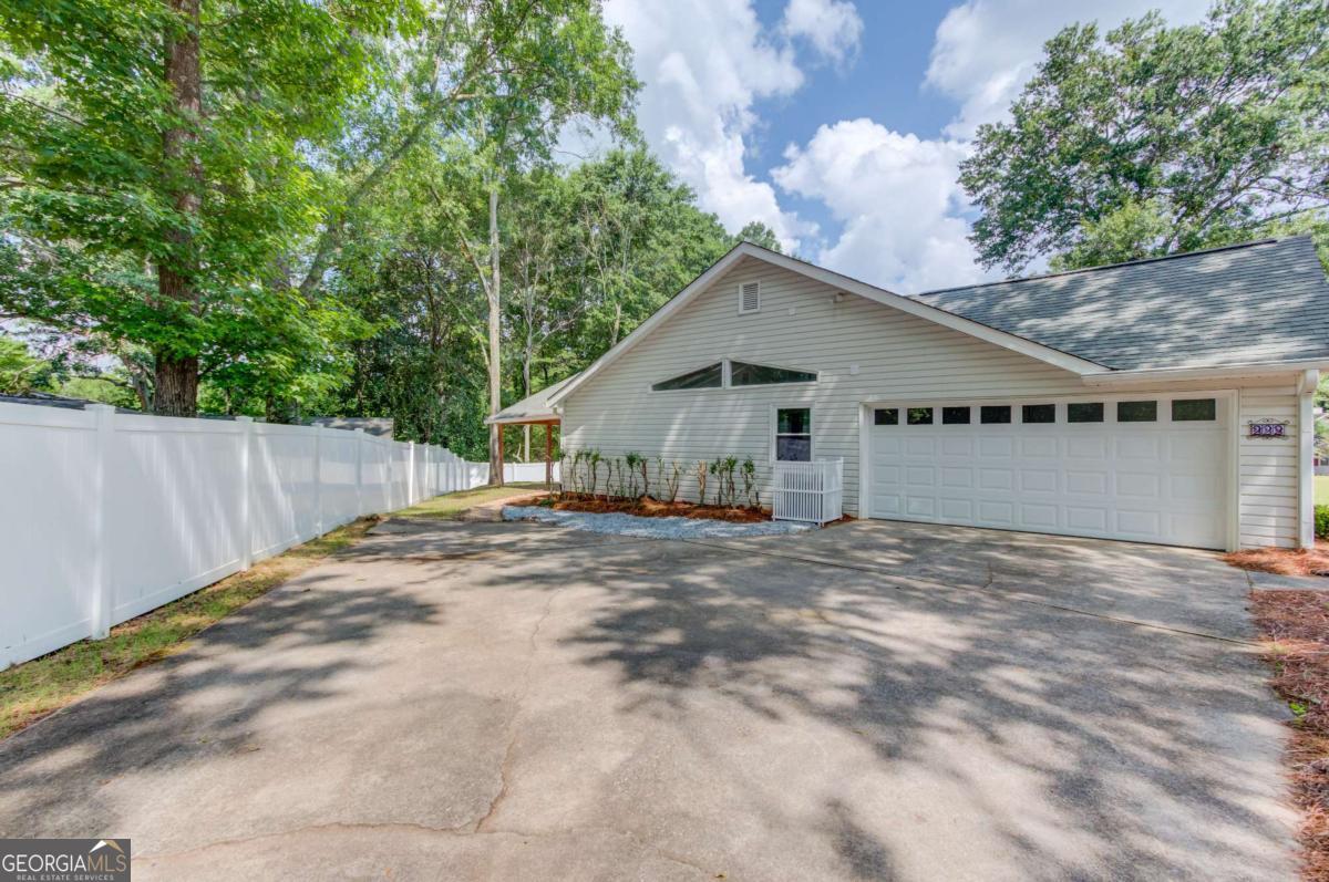222 Ryan Road Property Photo 3