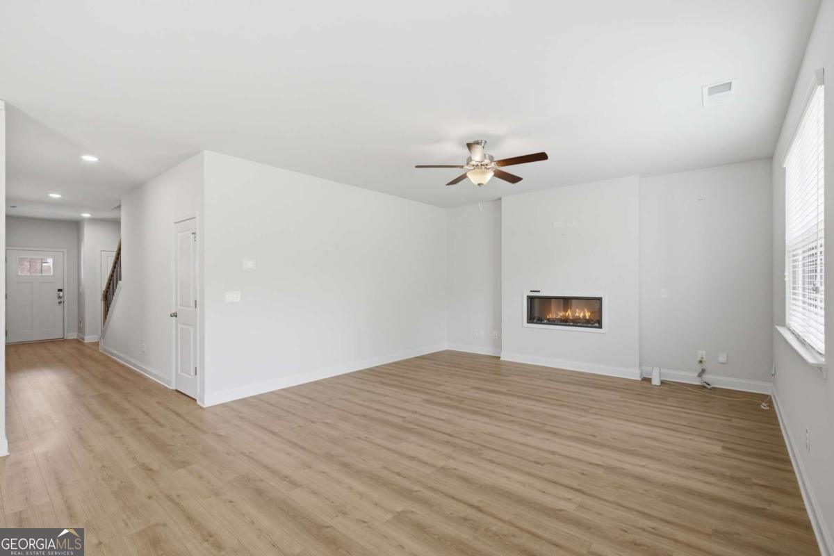 11 Dew Drop Lane Property Photo 9