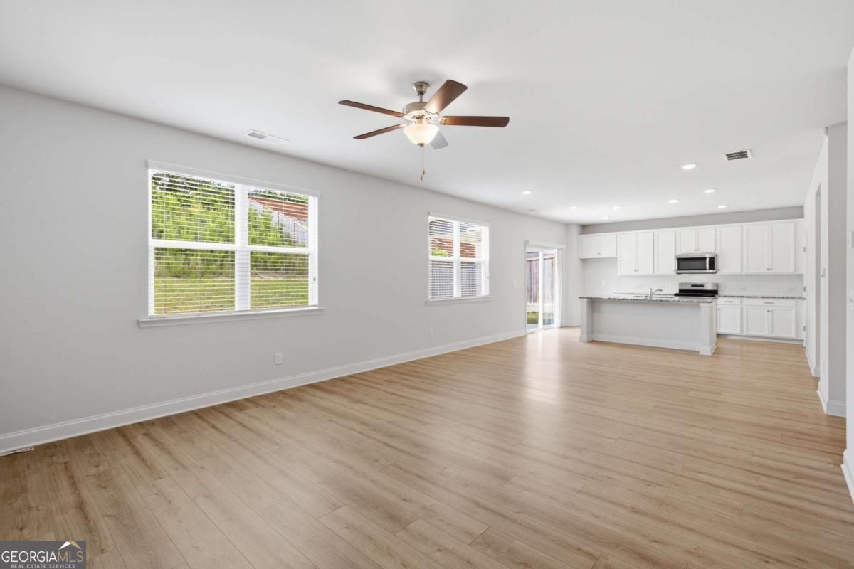 11 Dew Drop Lane Property Photo 10