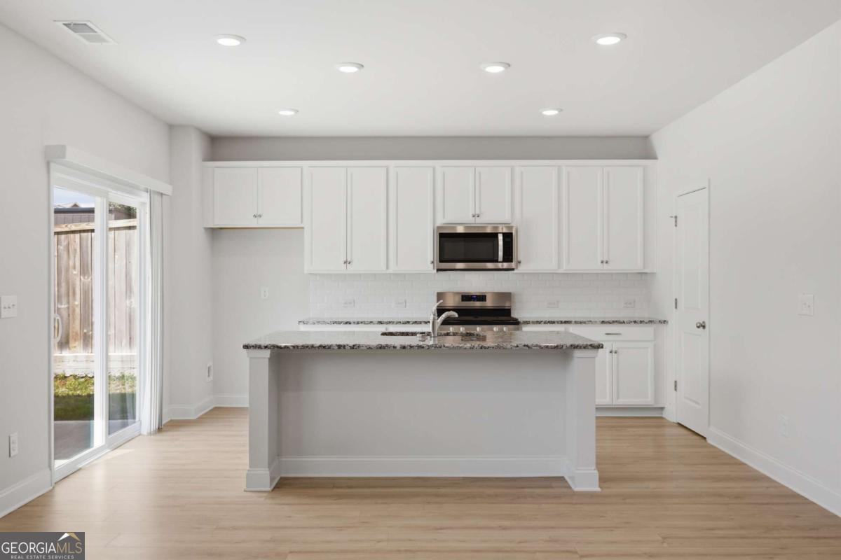 11 Dew Drop Lane Property Photo 11
