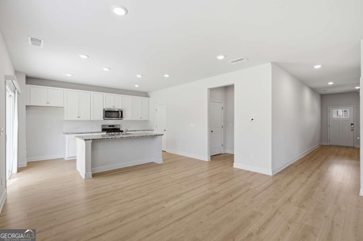 11 Dew Drop Lane Property Photo 14
