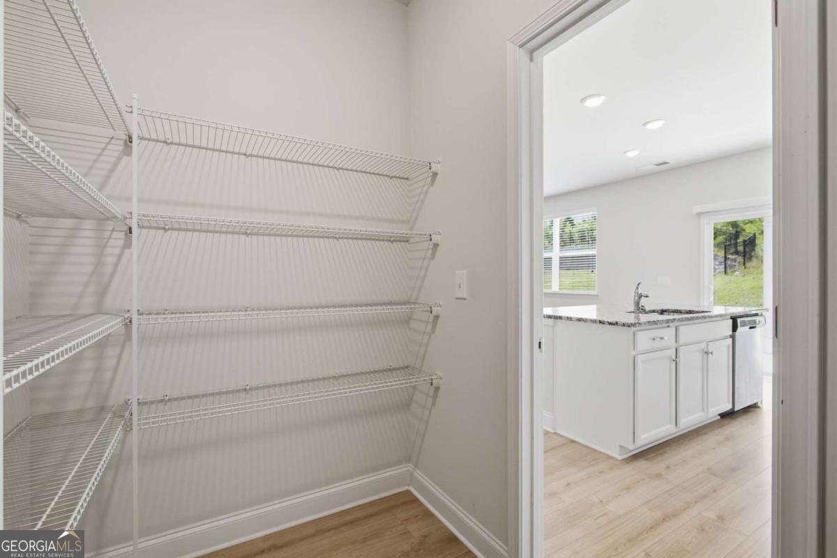 11 Dew Drop Lane Property Photo 16