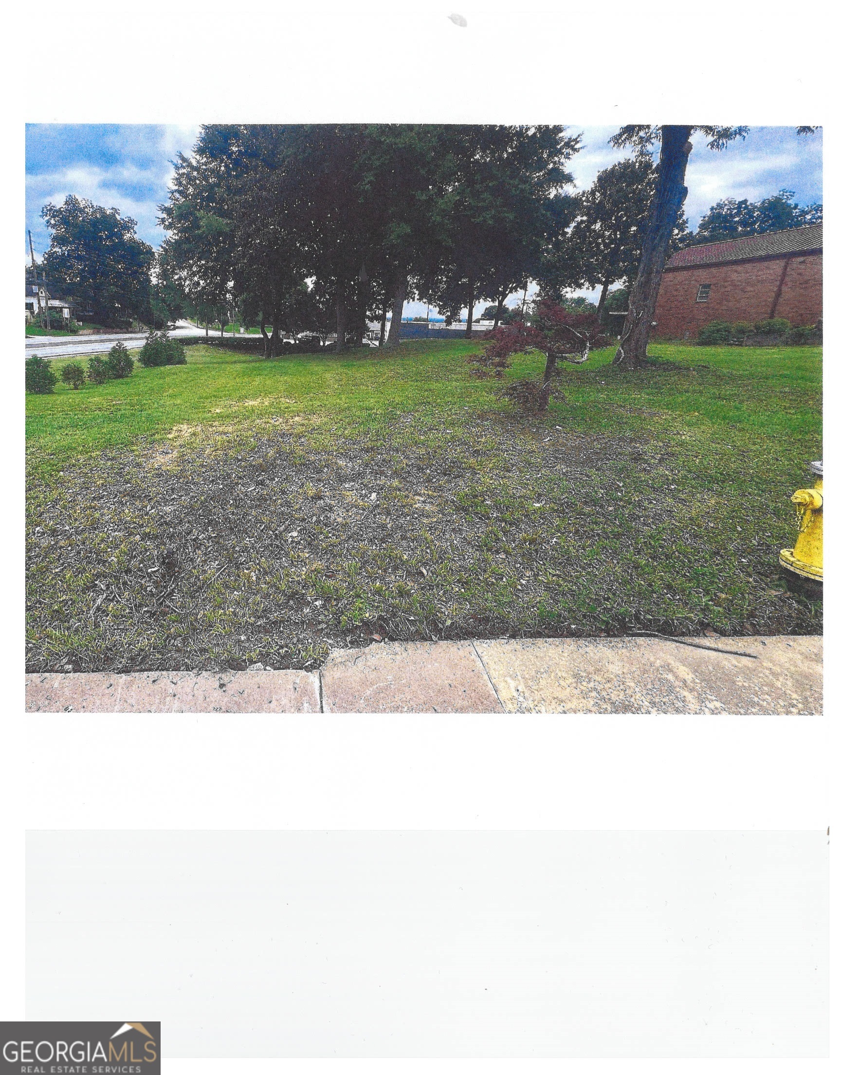 100 College Street Property Photo 1