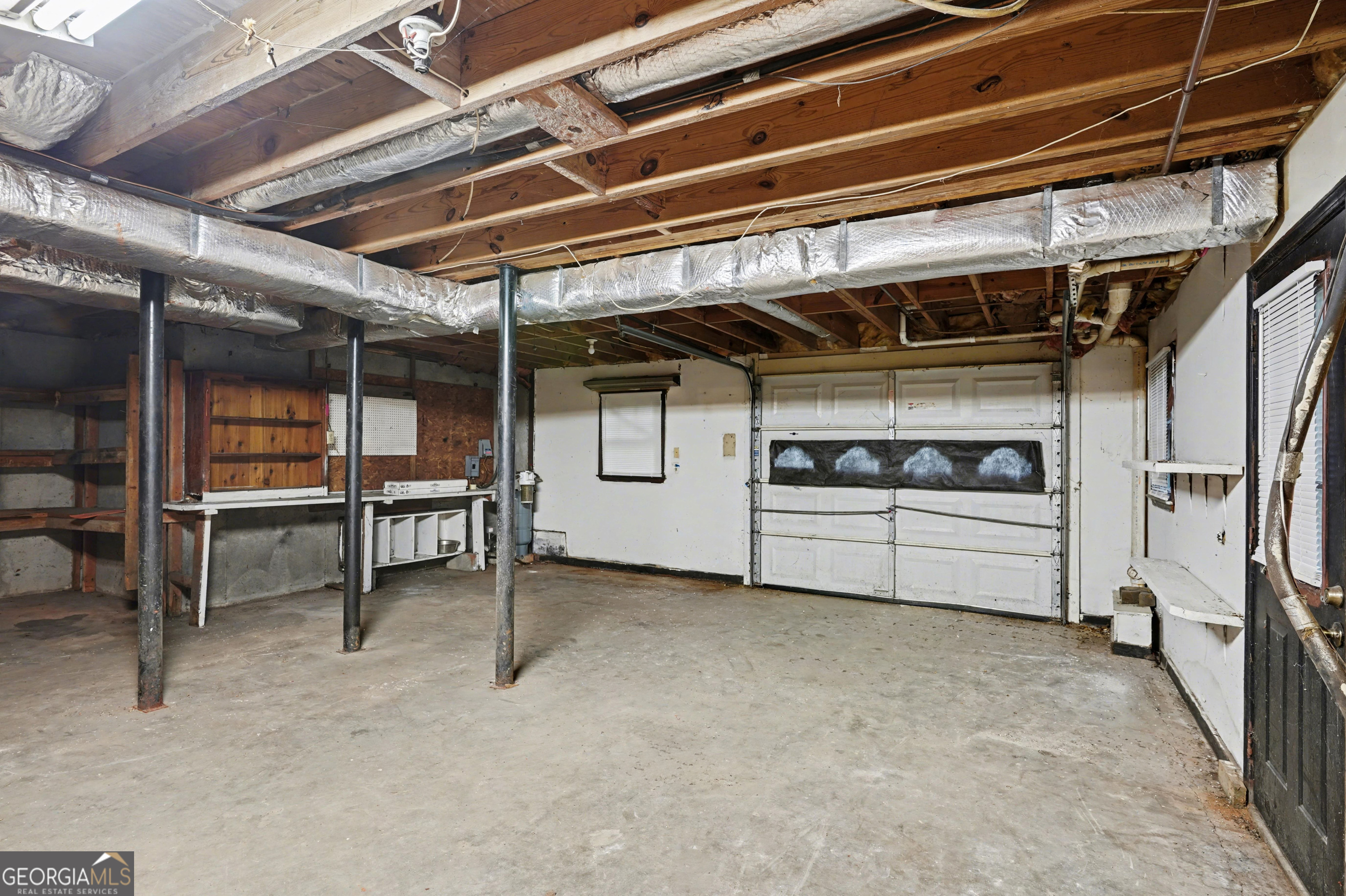 582 Highway 81 W Property Photo 22