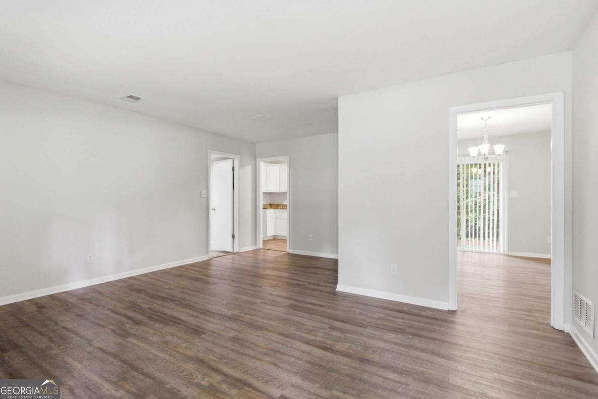2343 Deer Pass Way Property Photo 5