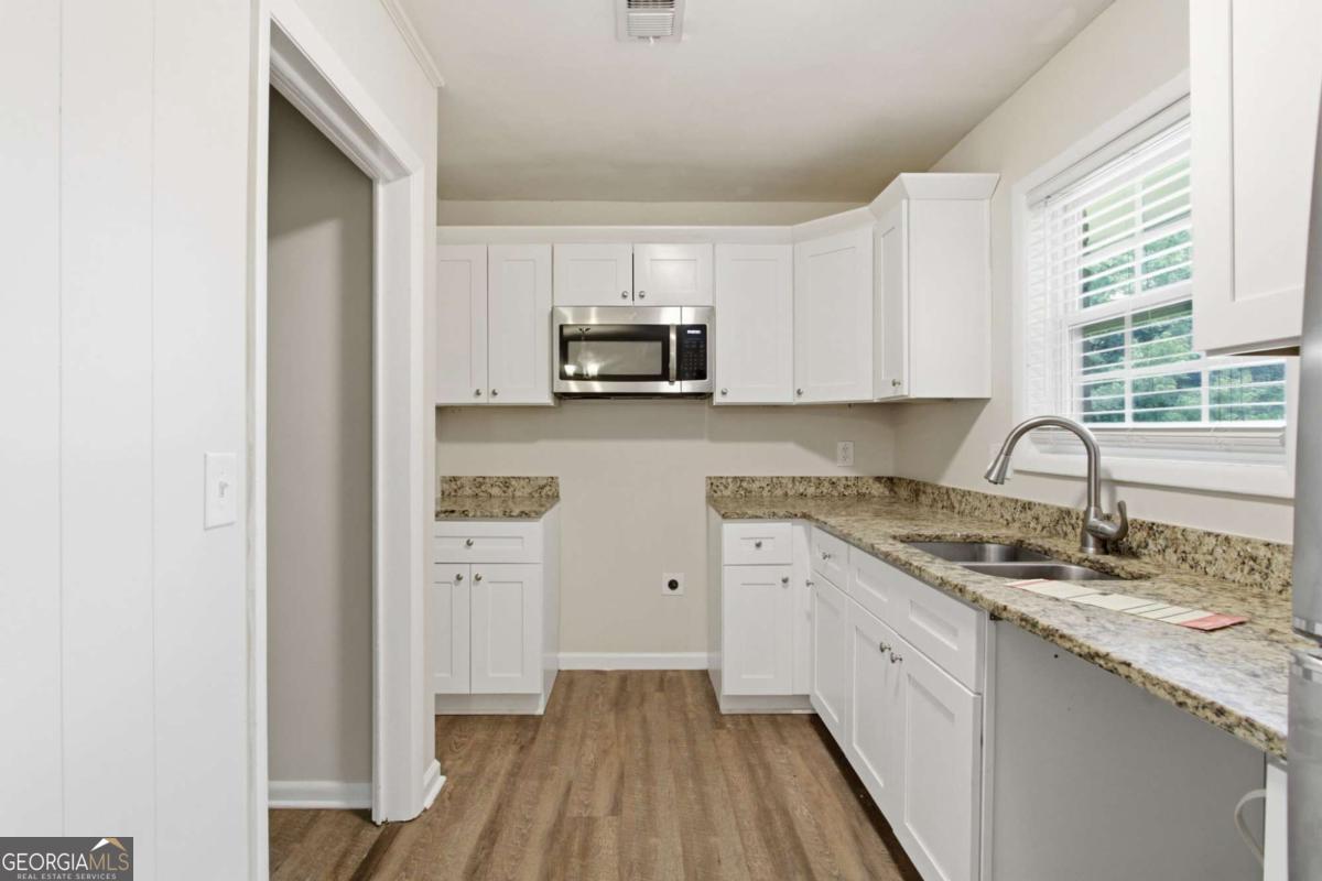 2343 Deer Pass Way Property Photo 8