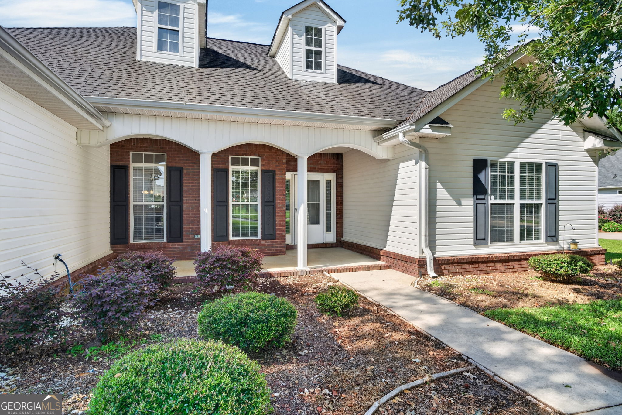 226 Spring Chase Circle Property Photo 3
