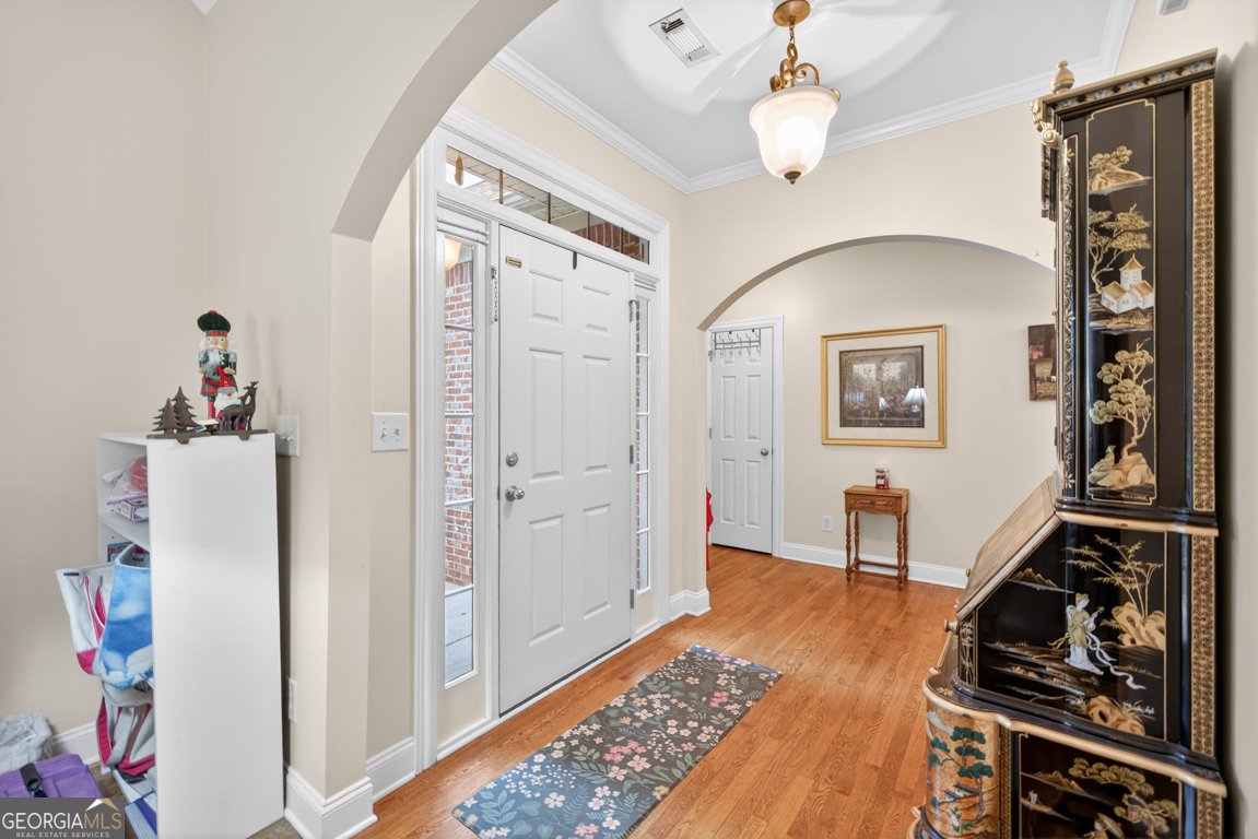 28 Montvale Drive Property Photo 7