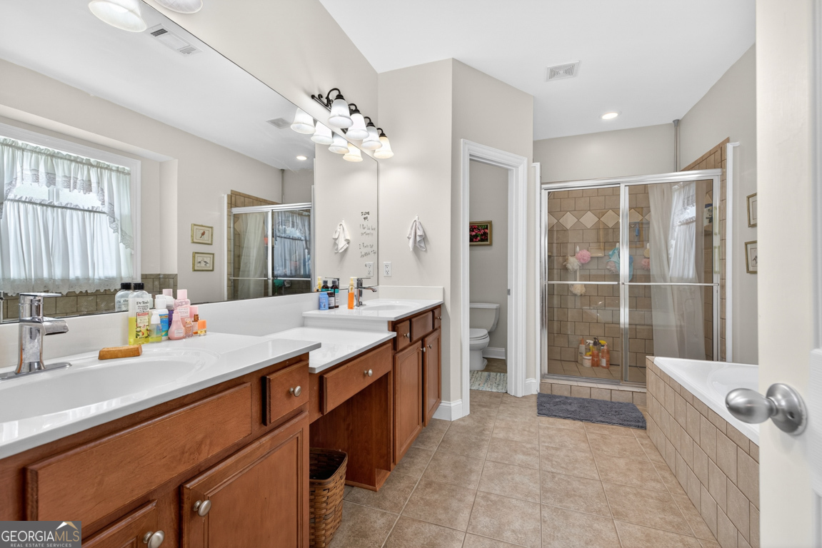 28 Montvale Drive Property Photo 23