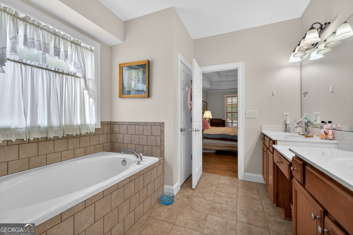28 Montvale Drive Property Photo 25