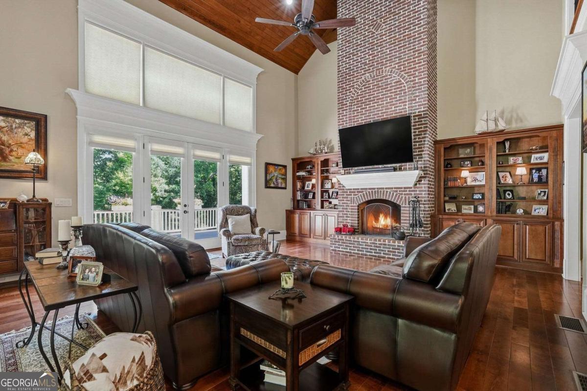 1061 River Farm Run Property Photo 14