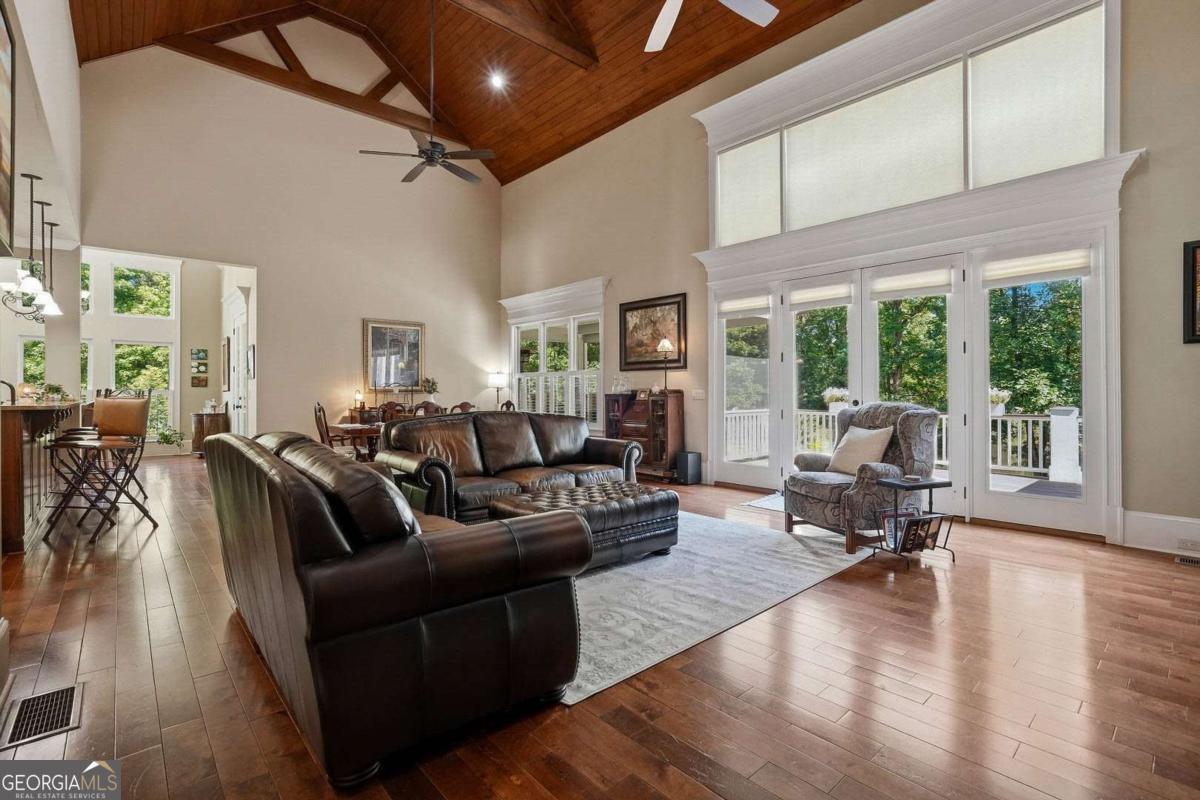 1061 River Farm Run Property Photo 15