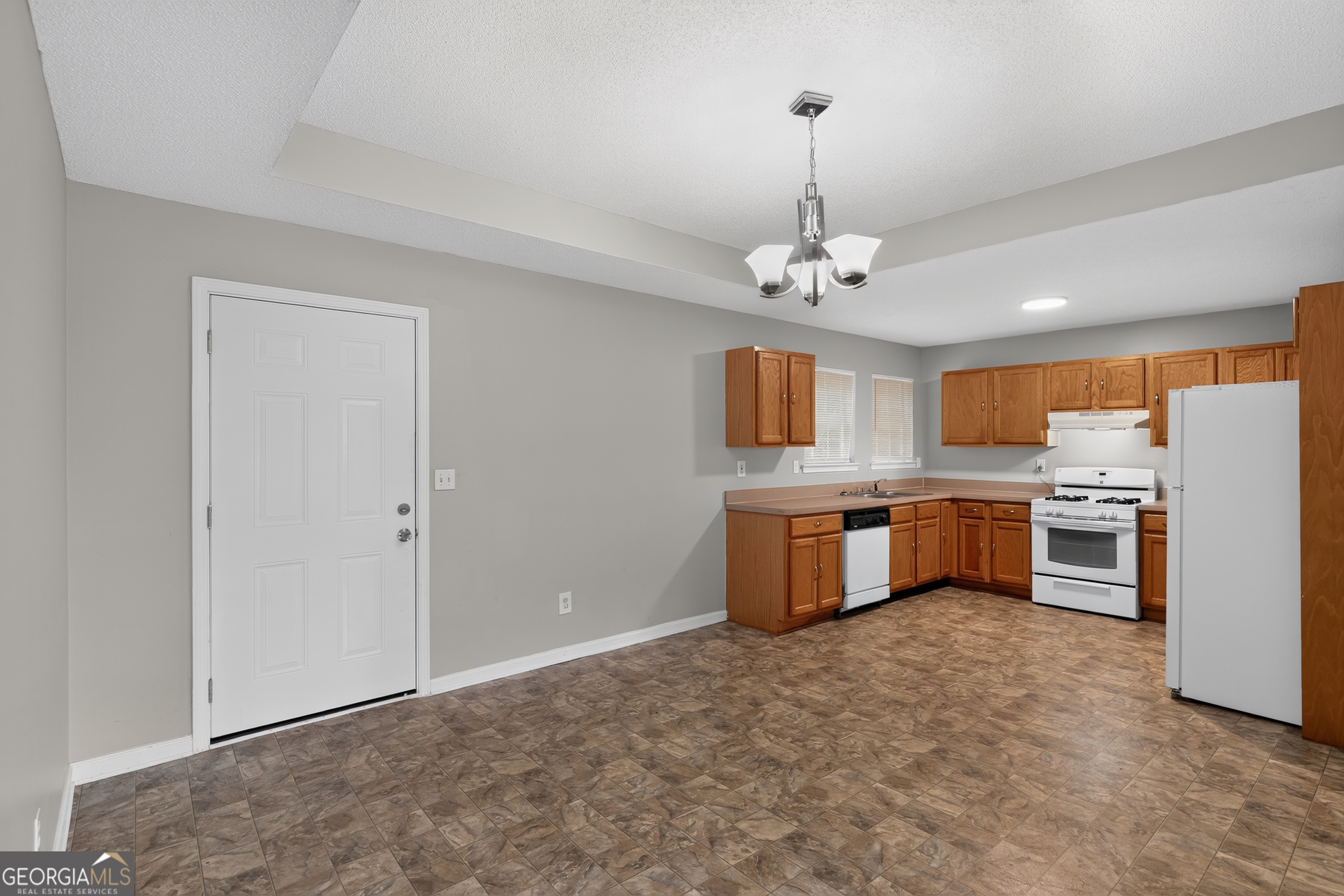 7830 Poppy Drive Property Photo 10