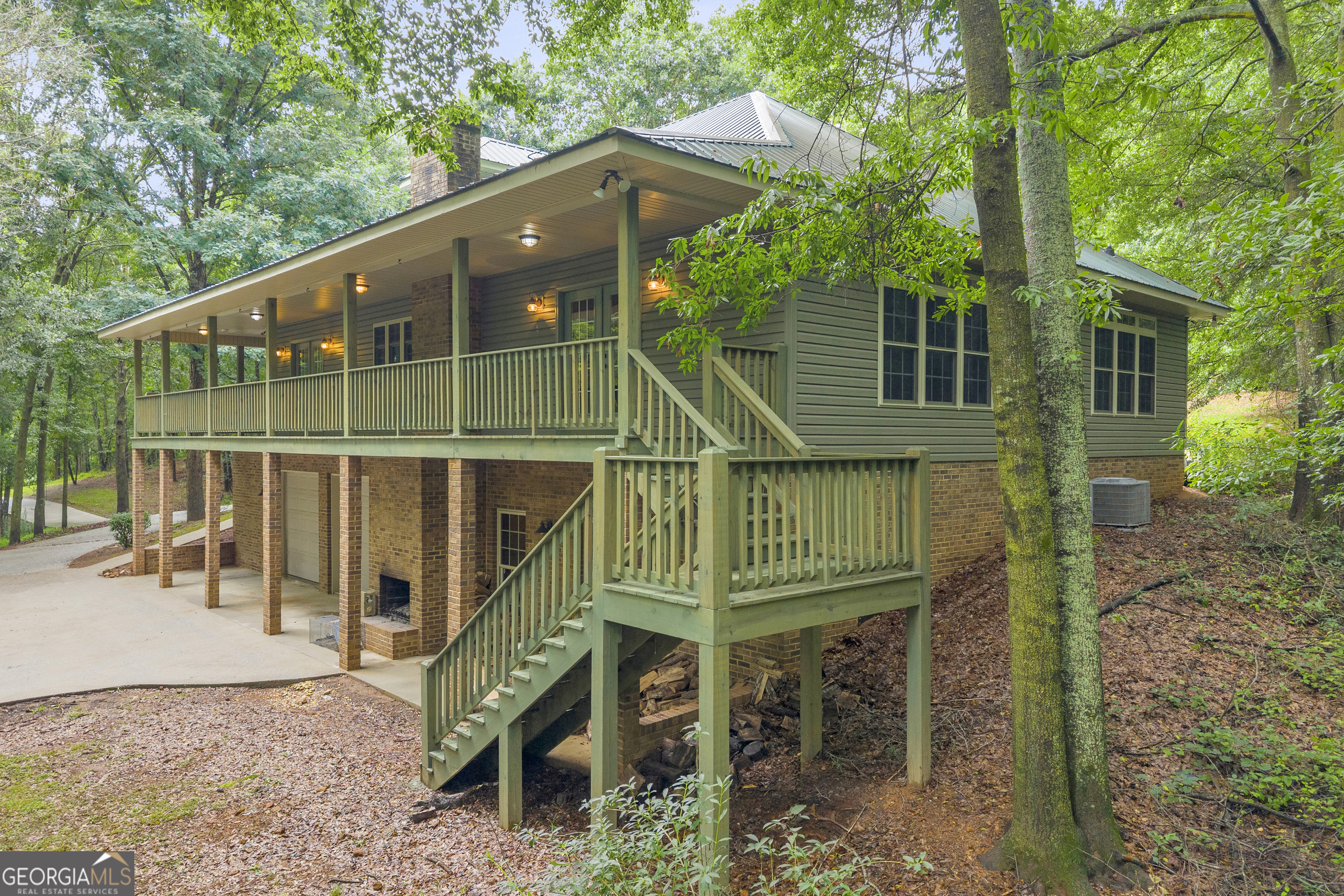 830 Carrie Craft Road Property Photo 1