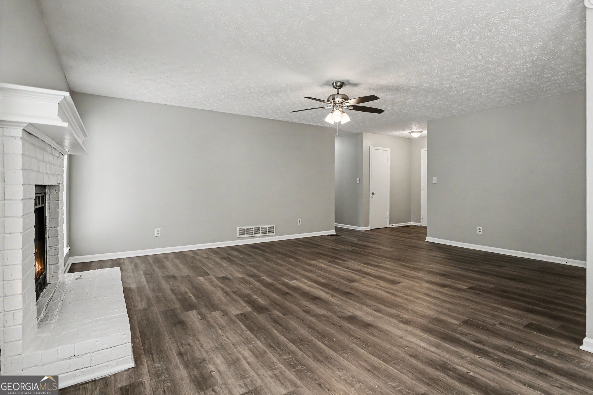 9112 Raven Drive Property Photo 3