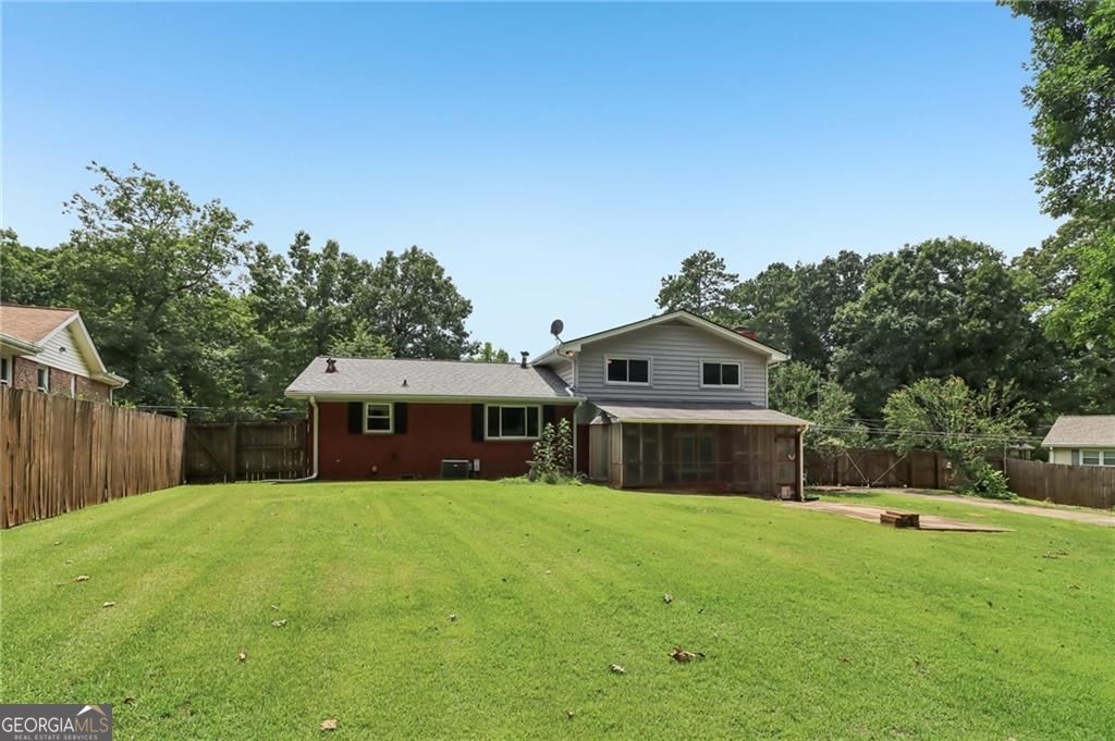 2040 Old Concord Drive Se Property Photo 5
