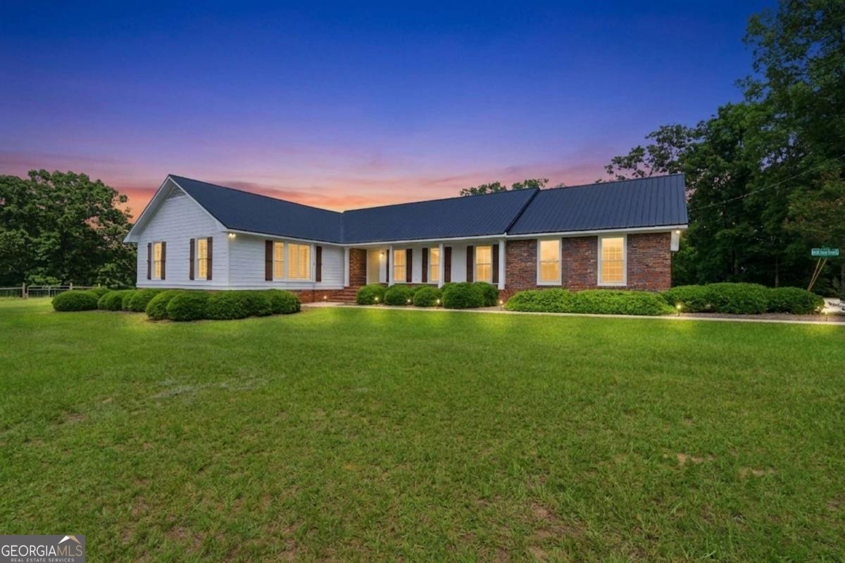 390 Dedrick Road Property Photo 3
