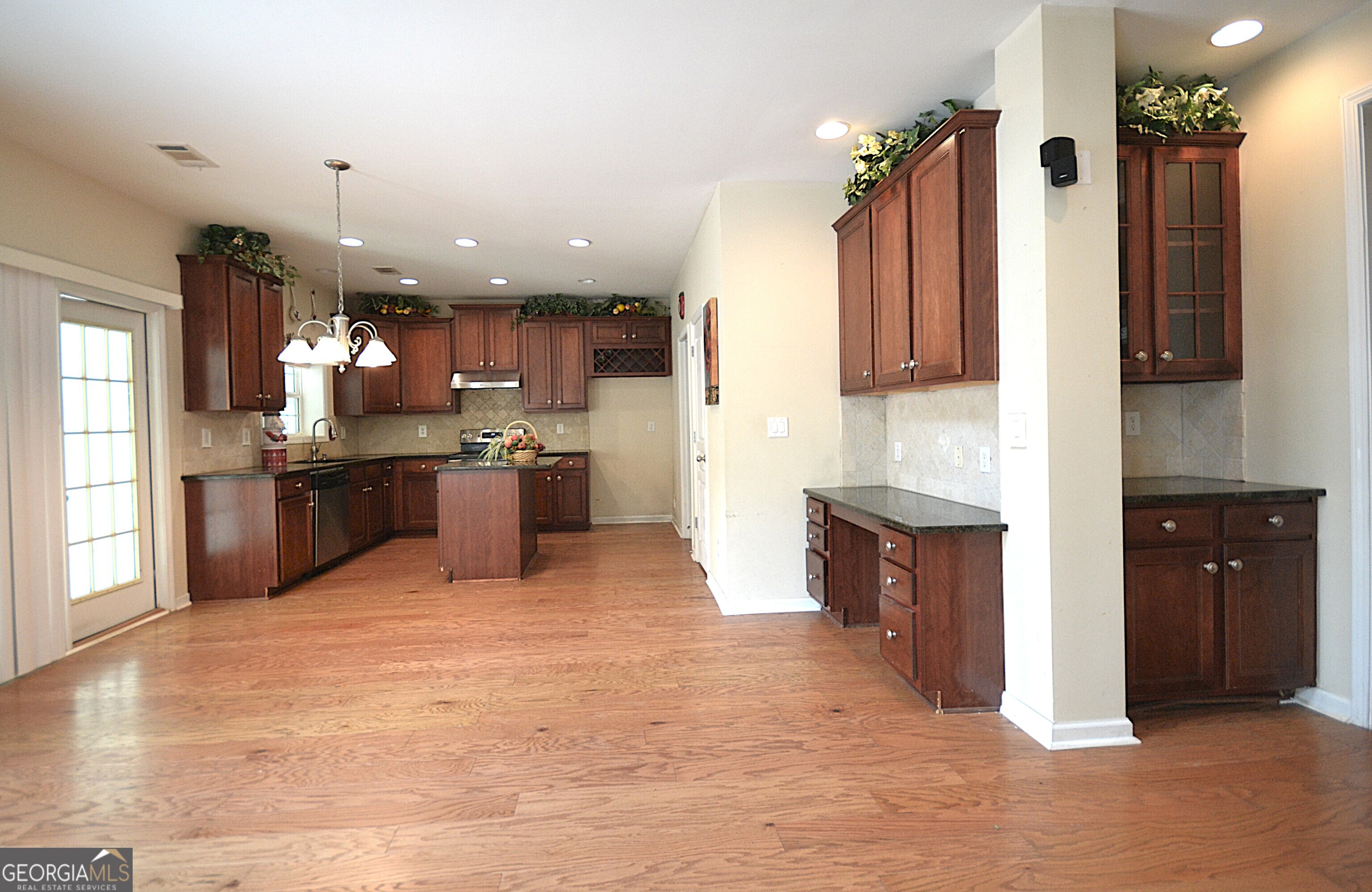 4593 Elsinore Circle Property Photo 16