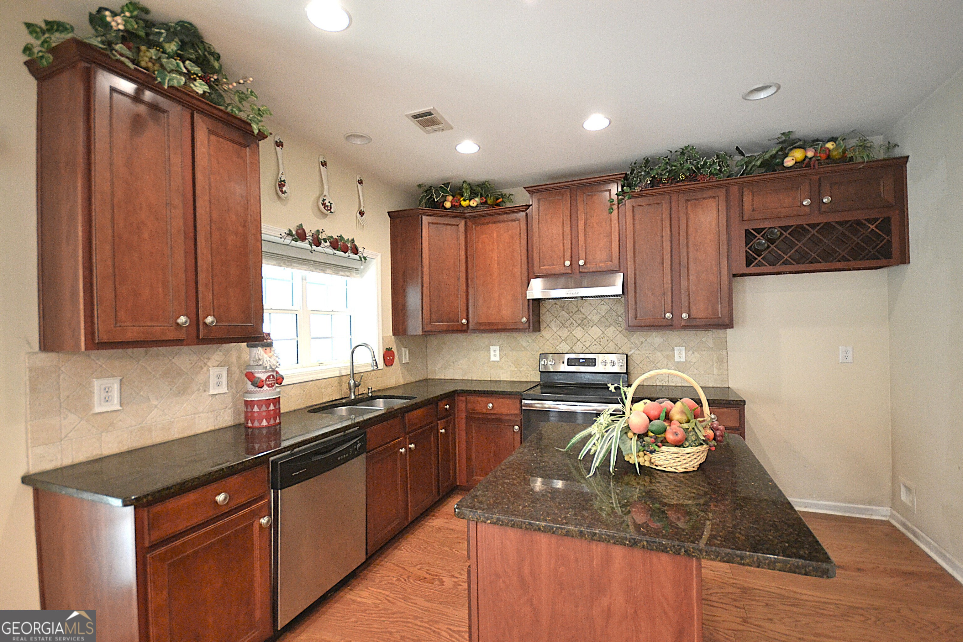 4593 Elsinore Circle Property Photo 21