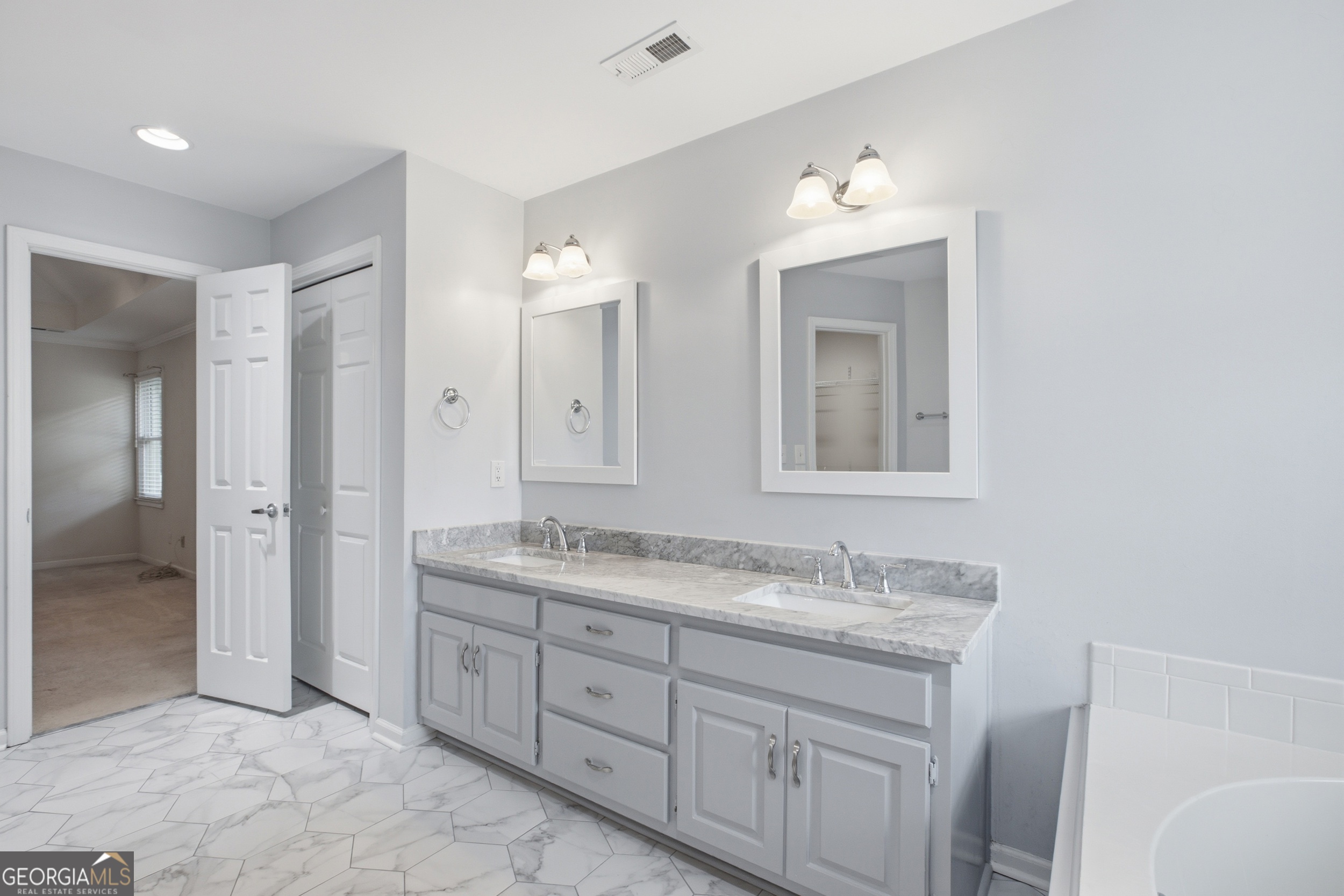 2084 York River Way Property Photo 32