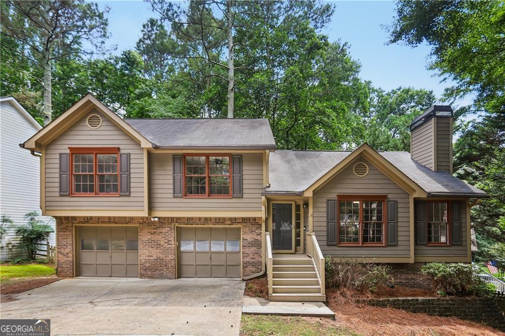 3317 Hillside Drive Property Photo 1