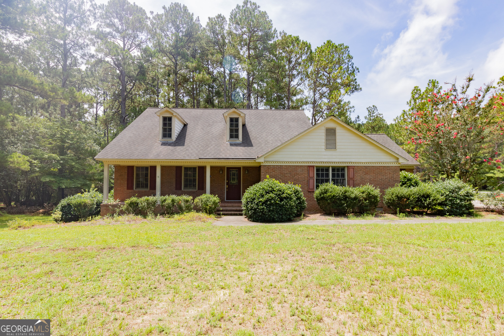 100 Lancaster Point