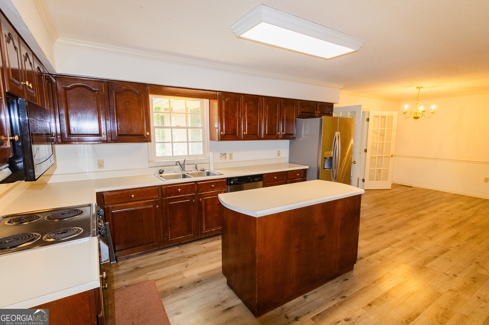 100 Lancaster Point Property Photo 6