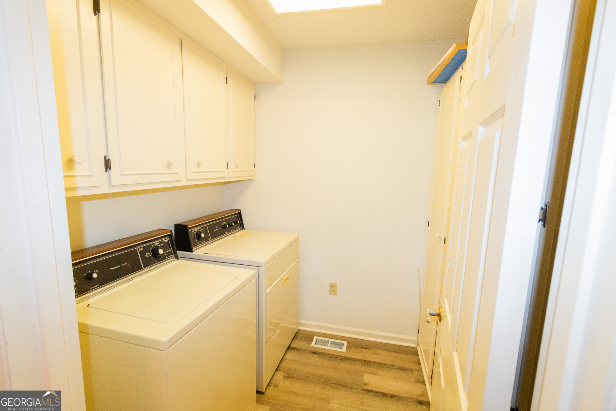 100 Lancaster Point Property Photo 25