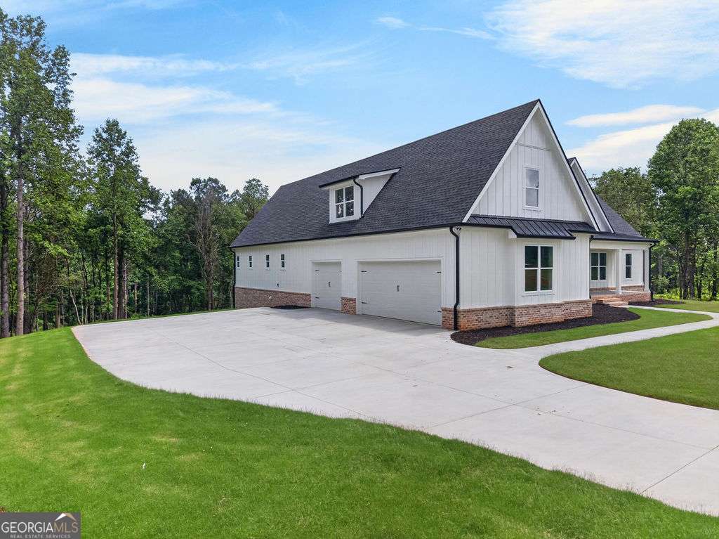 924 Browning Road Property Photo 3
