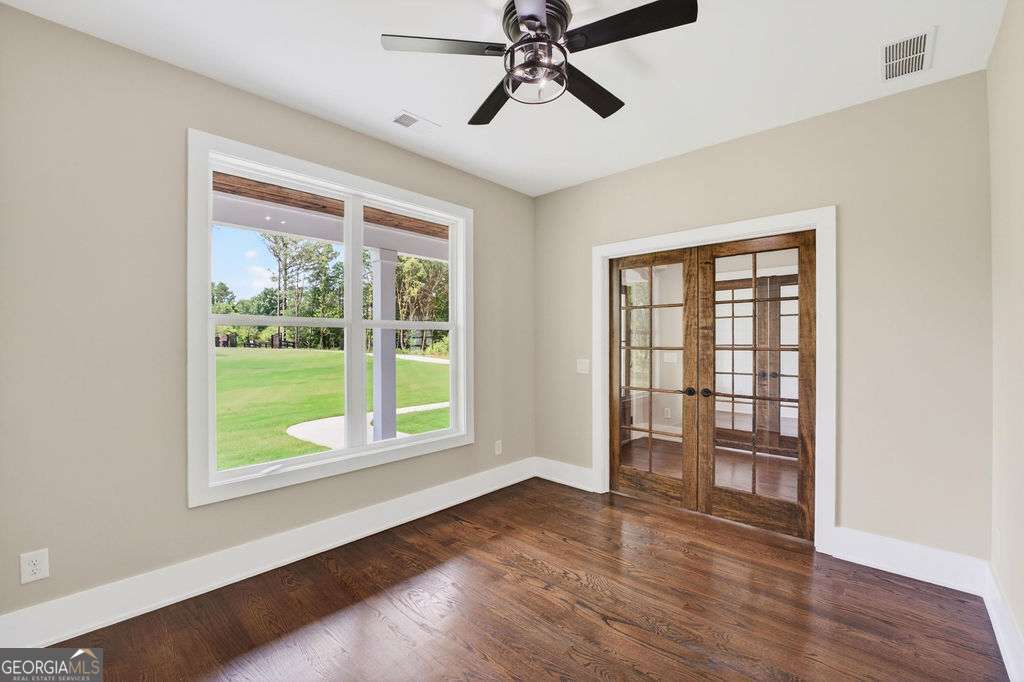 924 Browning Road Property Photo 10