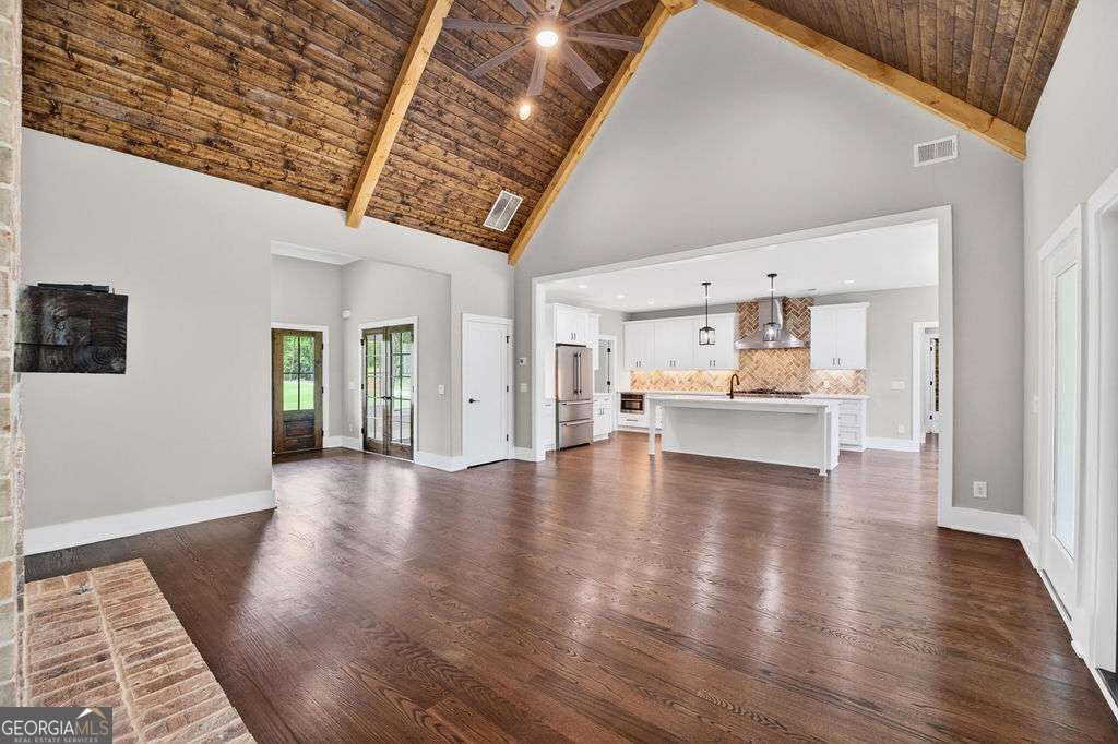 924 Browning Road Property Photo 13