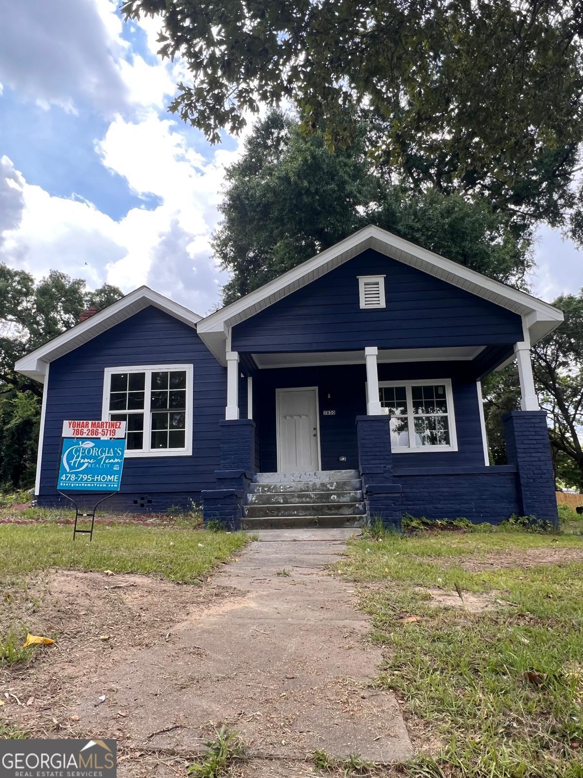 2830 Cherry Avenue Property Photo 2