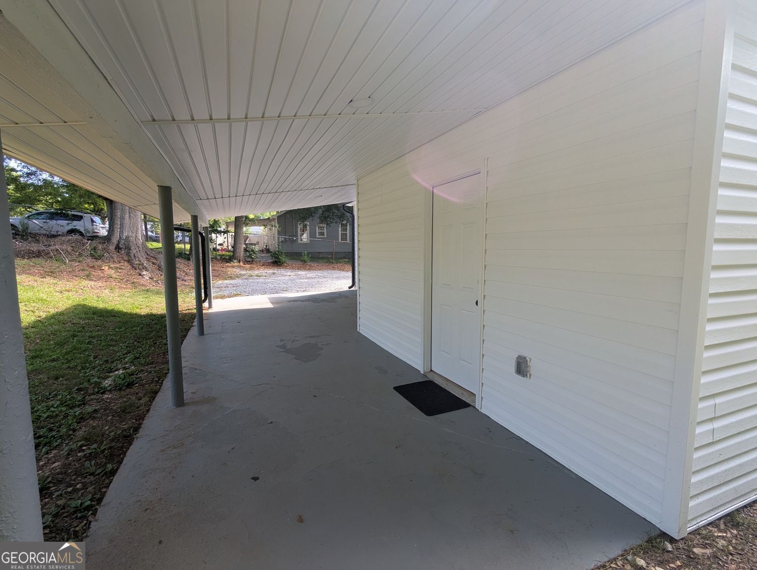 305 Burson Avenue Property Photo 18