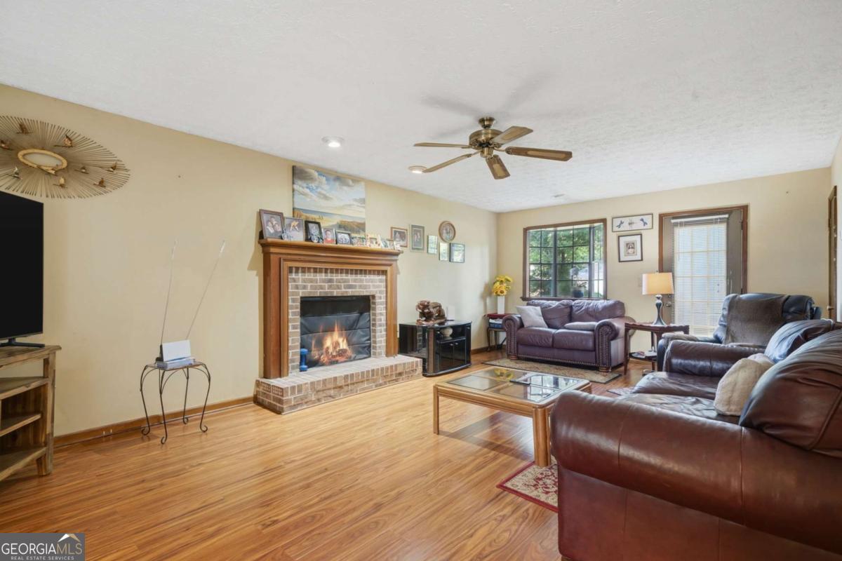 4231 Creek Hollow Way Property Photo 4