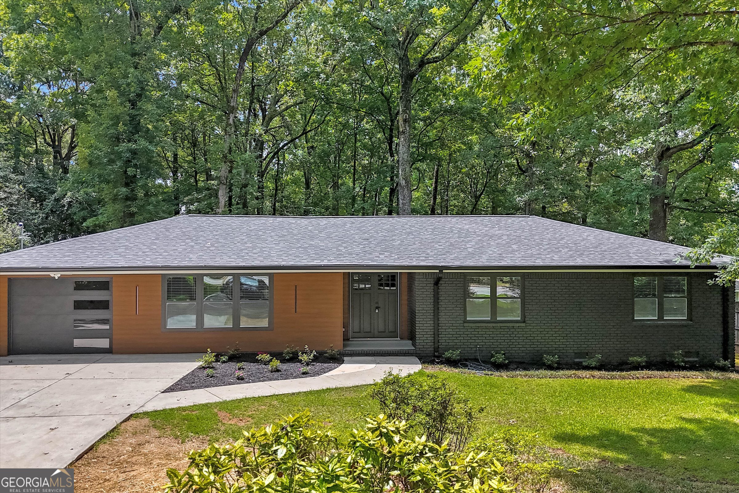 4834 Tilly Mill Road Property Photo 1