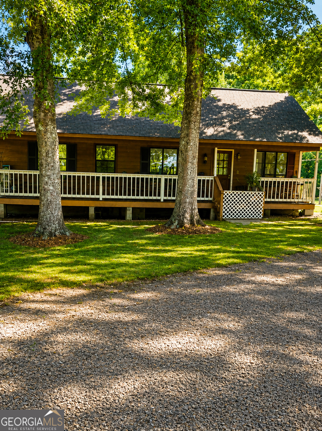 733 Old Social Circle Road Property Photo 1