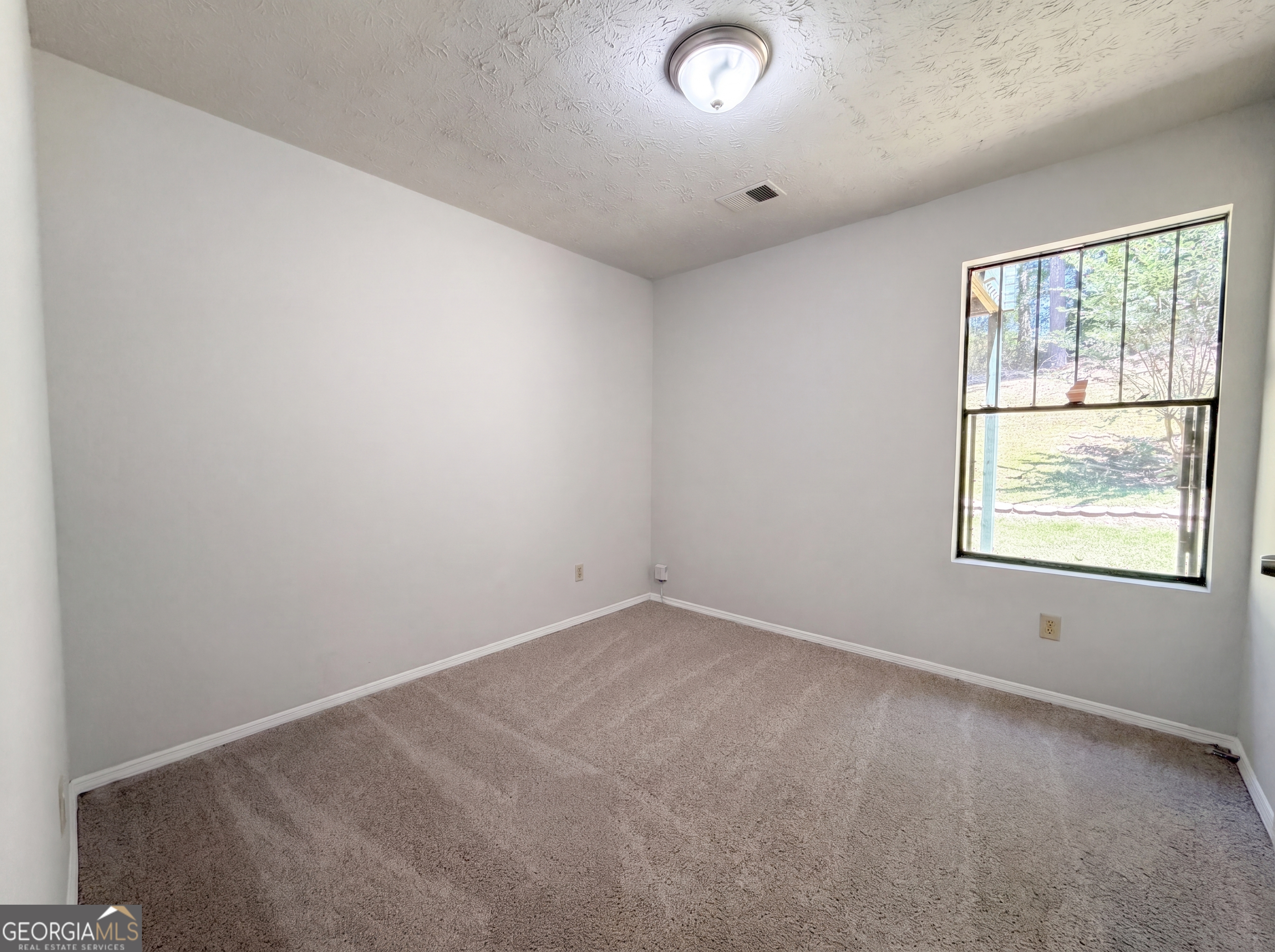 6830 Earlhurst Road Property Photo 15