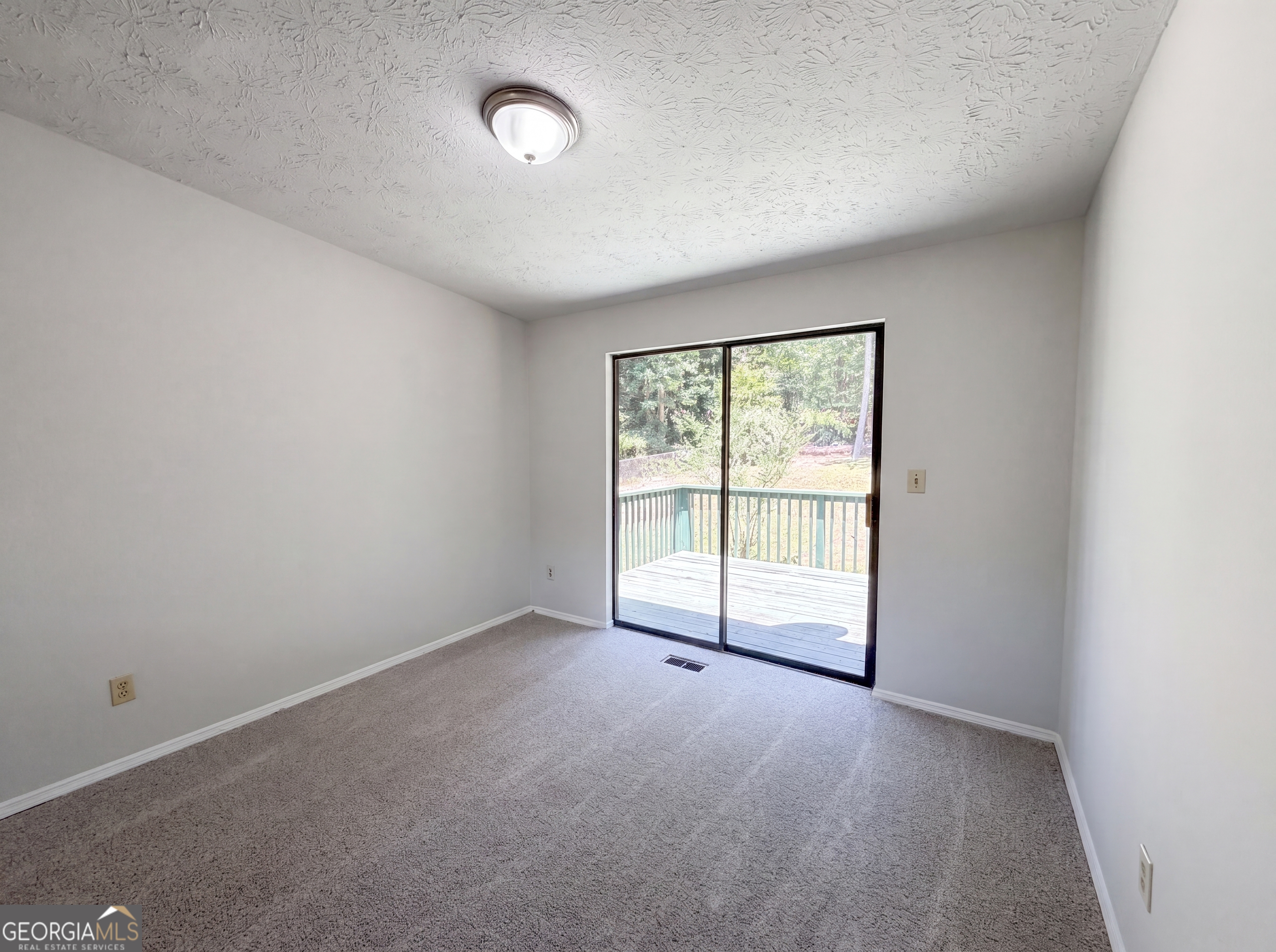 6830 Earlhurst Road Property Photo 19