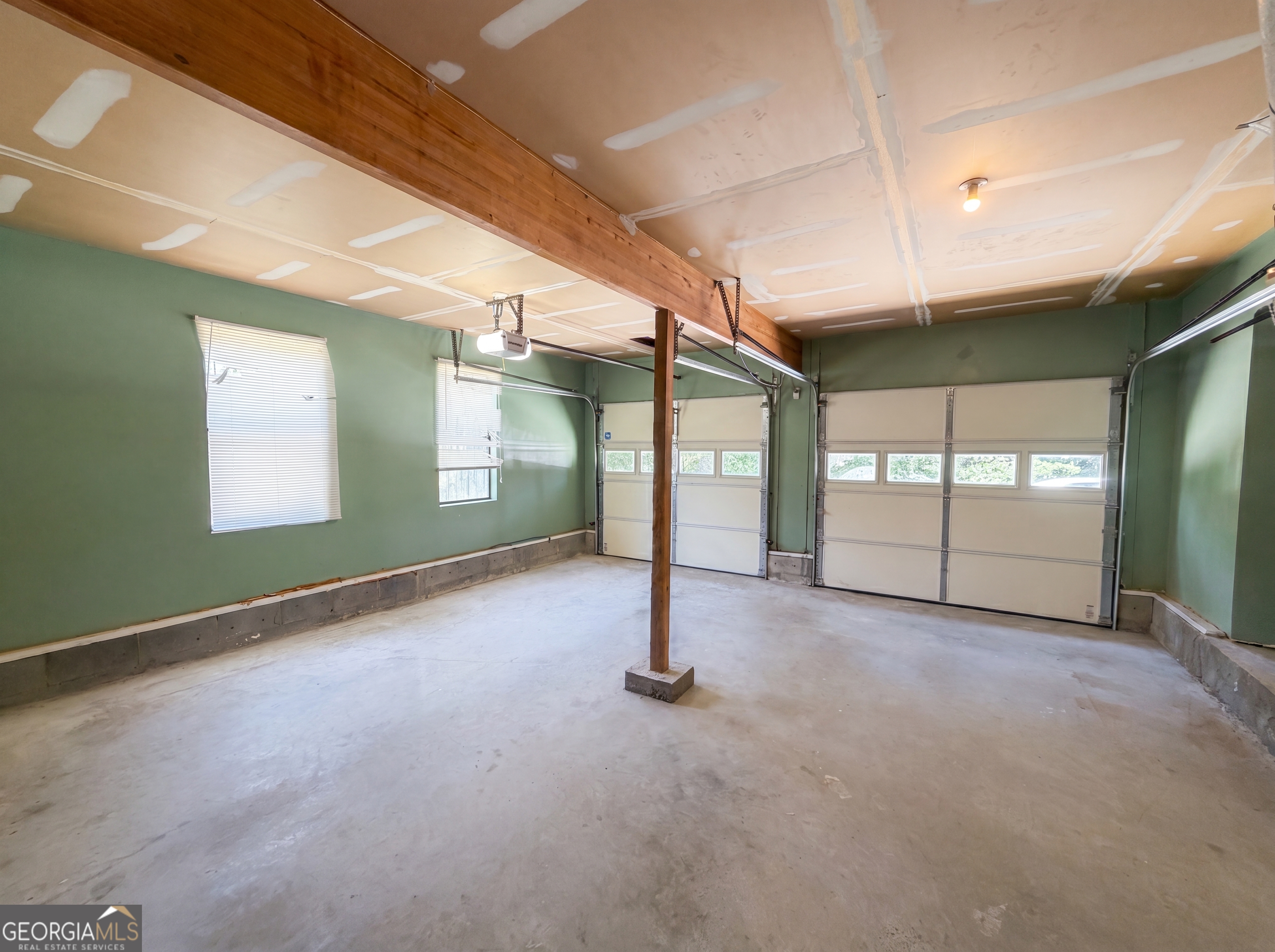 6830 Earlhurst Road Property Photo 24