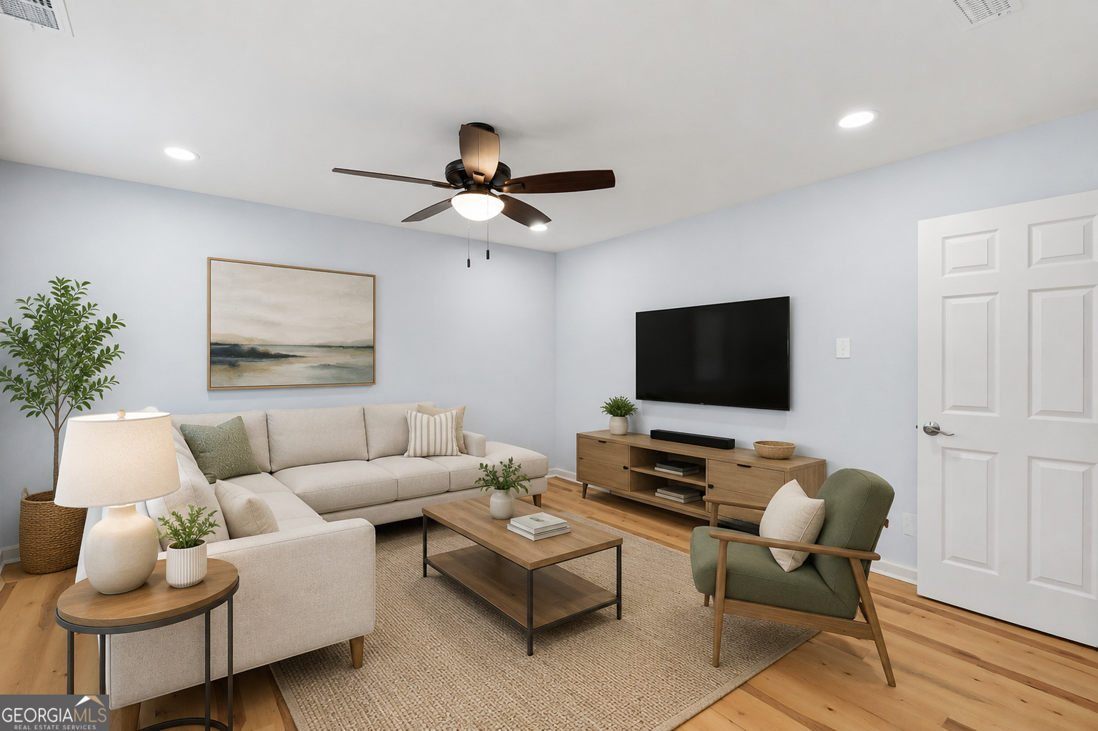 1745 Rockbridge Road Nw Property Photo 3