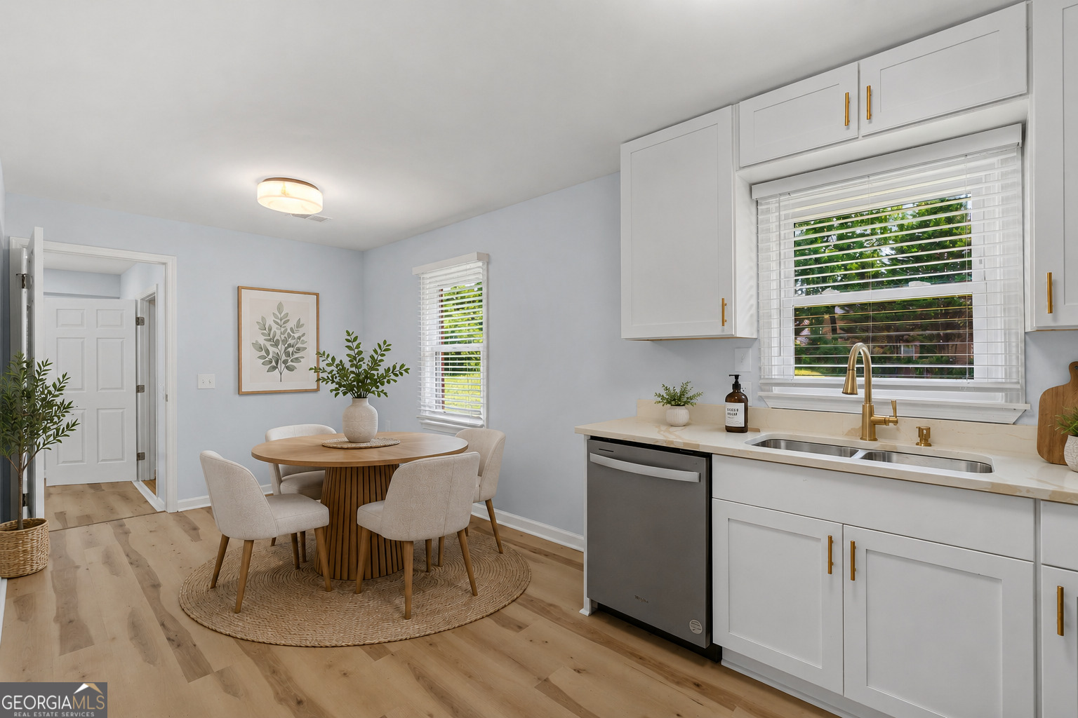 1745 Rockbridge Road Nw Property Photo 5