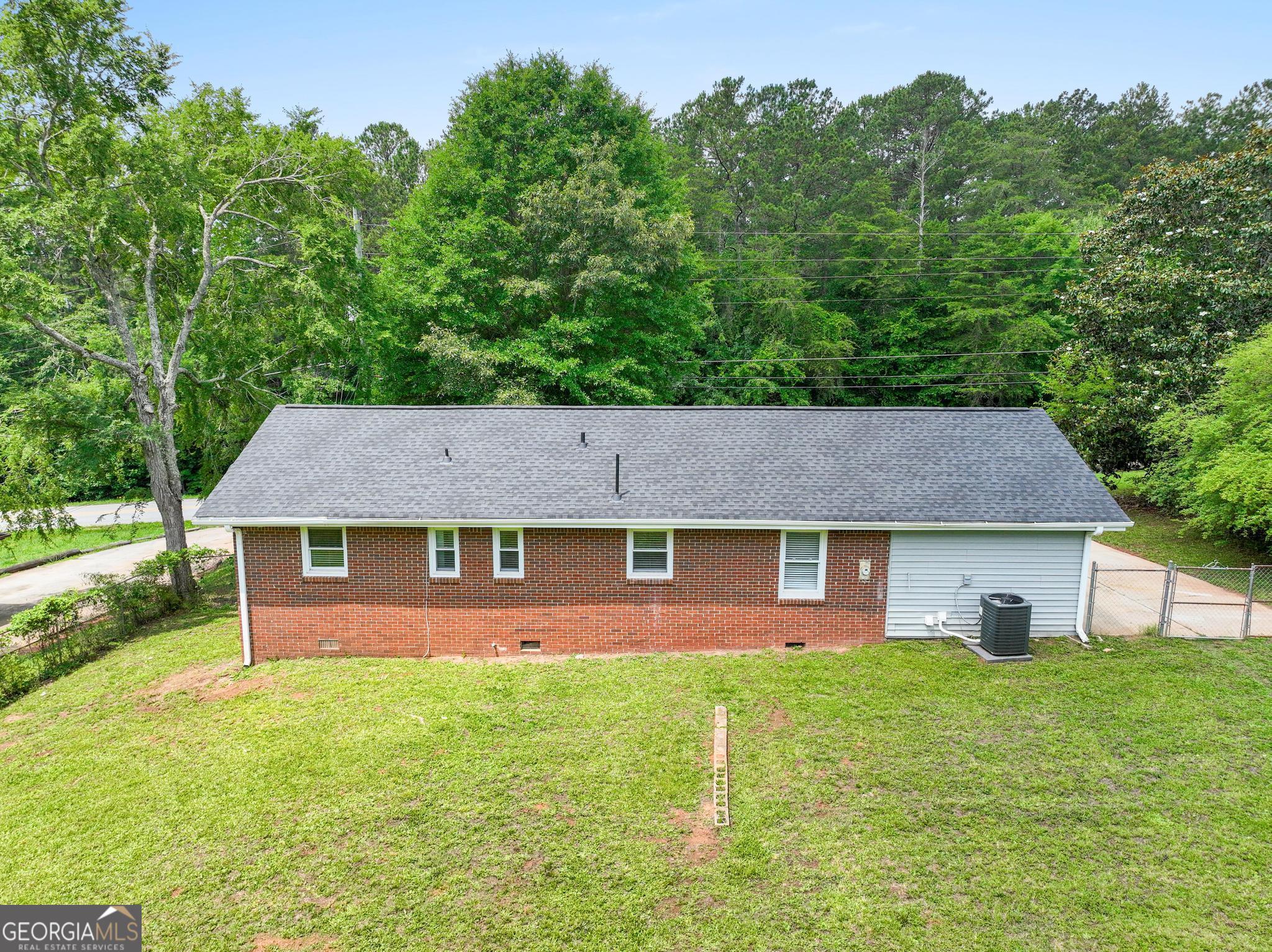 1745 Rockbridge Road Nw Property Photo 20