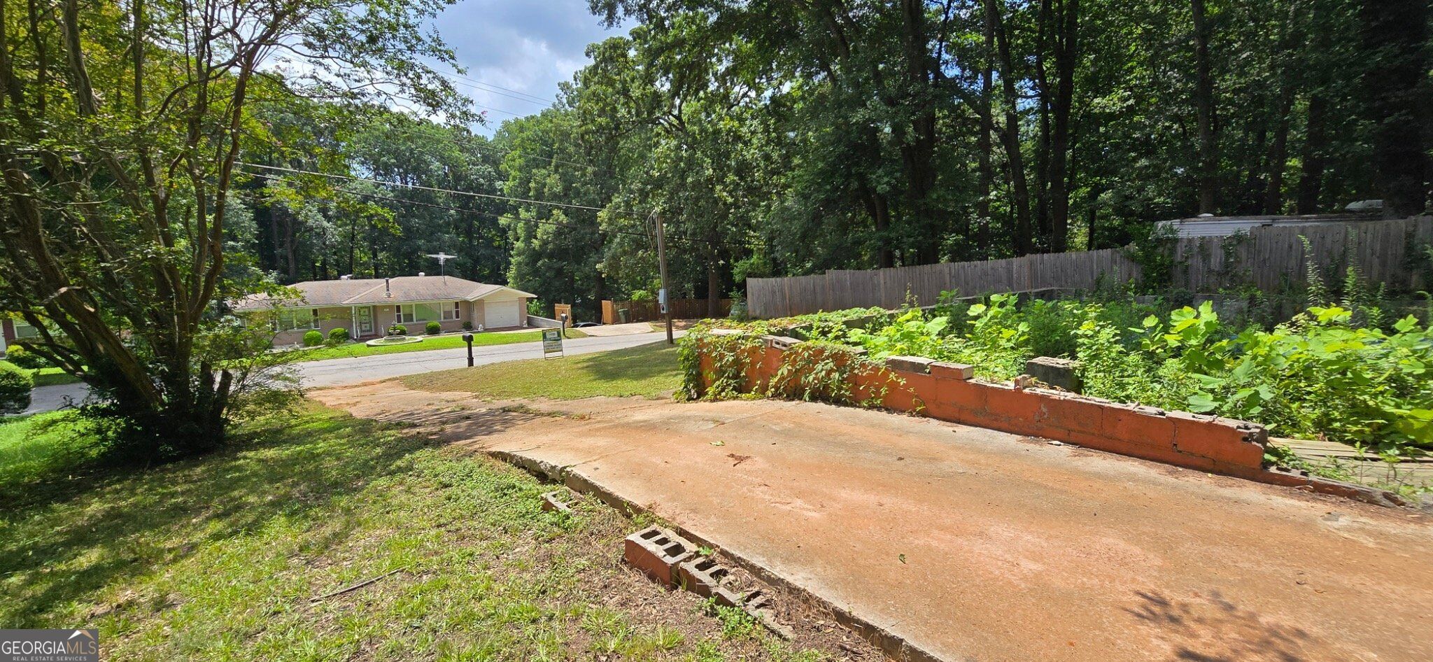 198 Harper Road Se Property Photo 2