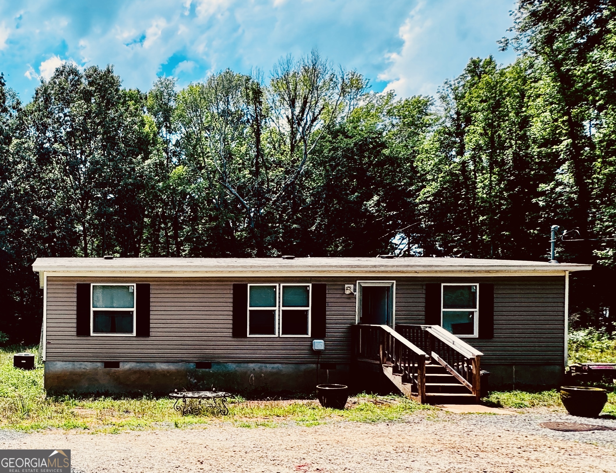 1341 Deer Lake Court Property Photo 1